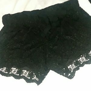 🔥FLASH SALE🔥Black lace shorts